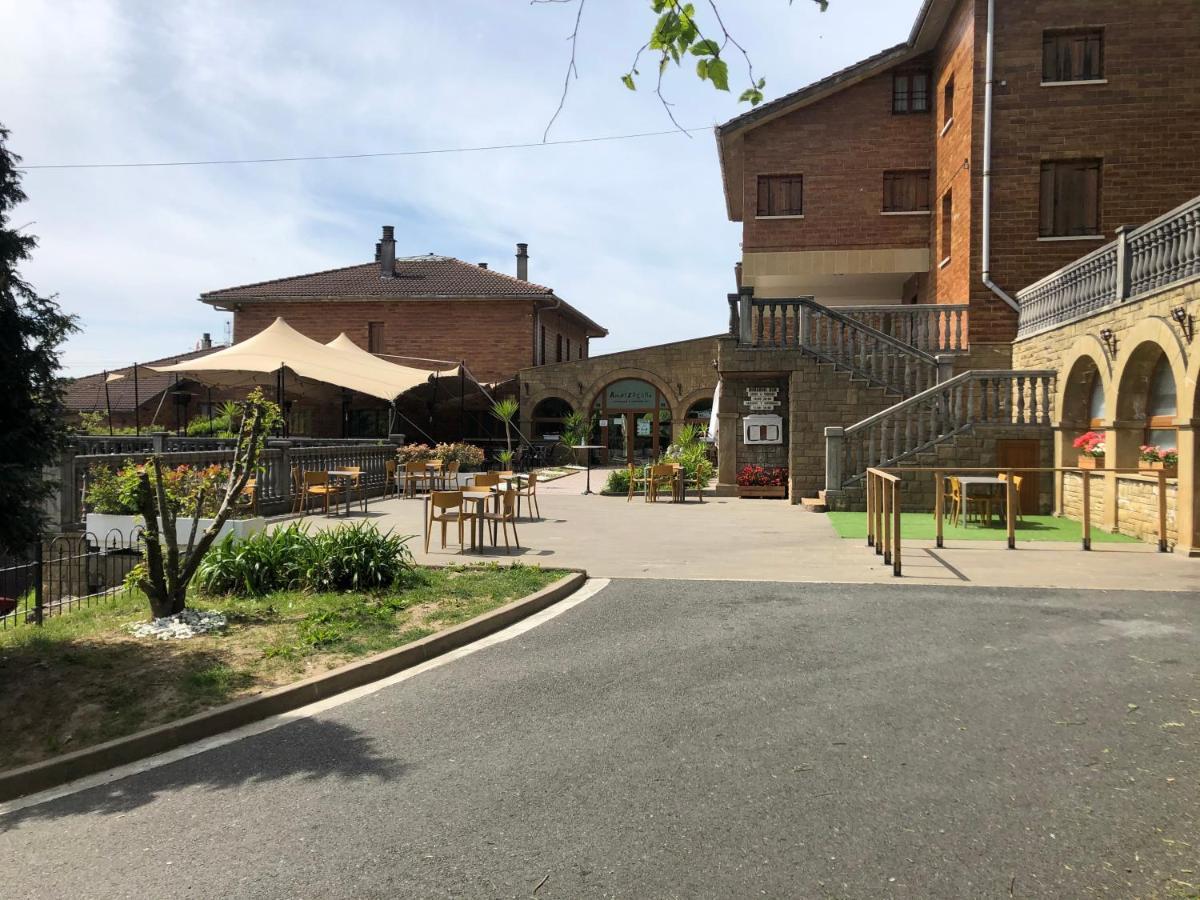 Pension Ametzagana San Sebastian Buitenkant foto